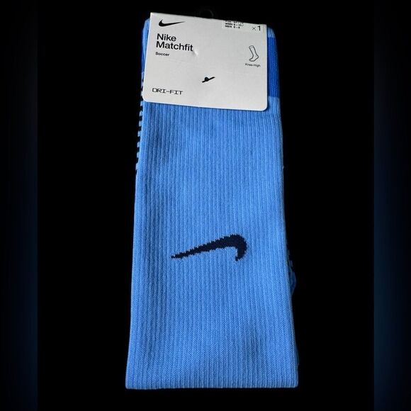 NWT Nike Matchfit Knee High Soccer Socks Medium - Picture 1 of 4